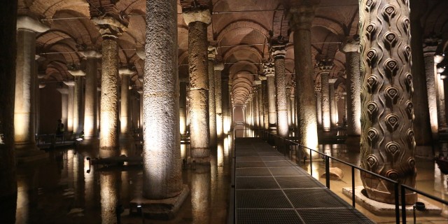 Basilica Cistern invites art lovers to a magical world!