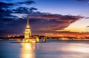 Denizin Ortasında Bir Güzellik Kız Kulesi.